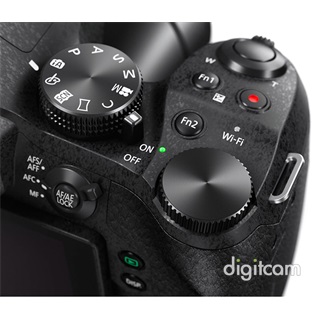 Panasonic DMC-FZ300 (2 ÉV)