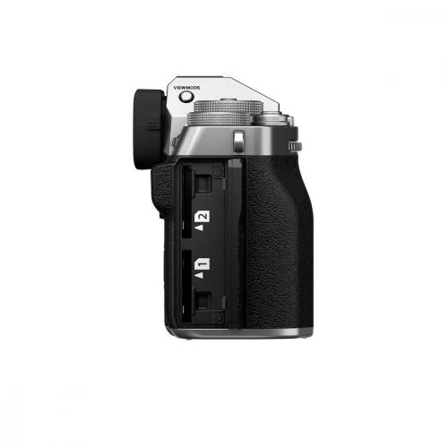 Fujifilm X-T5 kit (XF 16-80mm f/4 R OIS WR) (ezüst)