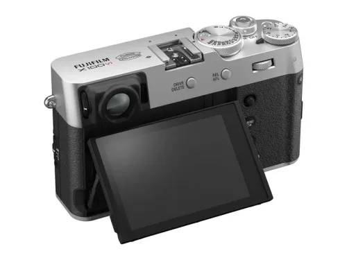 Fujifilm X100VI (ezüst) + ajándék kijelzővédő üvegfólia 