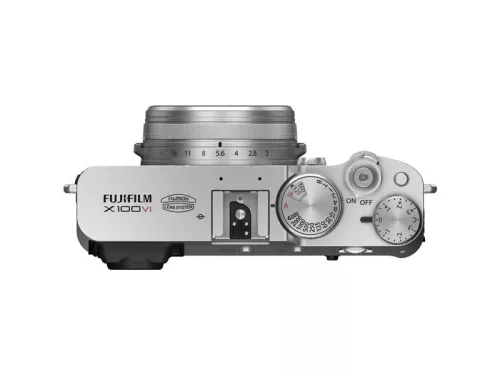 Fujifilm X100VI (ezüst) + ajándék kijelzővédő üvegfólia 
