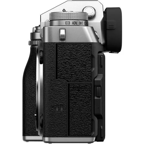 Fujifilm X-T5 kit (XF 16-50mm f/2.8-4.8) (ezüst)