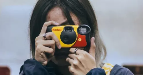 Kodak Funsaver 27+12 képkockás vakus egyszer használatos fényképezőgép