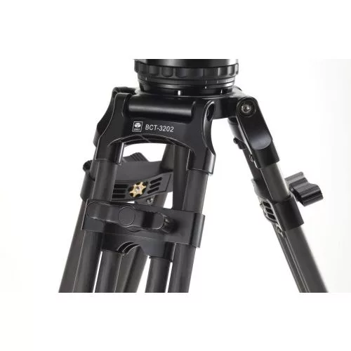 Sirui BCT-3202 10x carbon broadcast tripod 100mm-es szintező kehellyel 