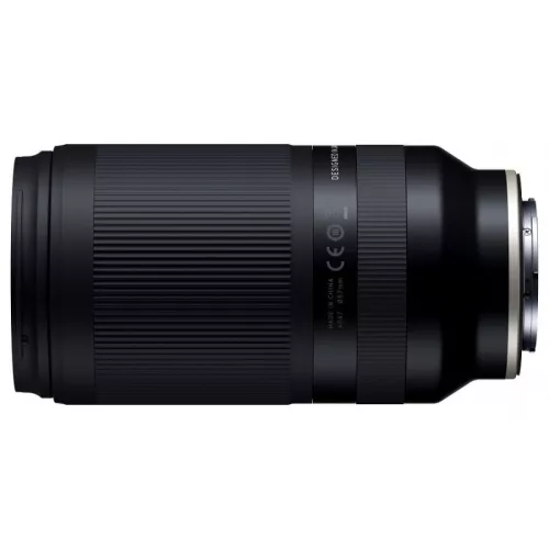 Tamron 70-300mm f/4.5-6.3 Di lll RXD objektív (Sony E) (A047SF)