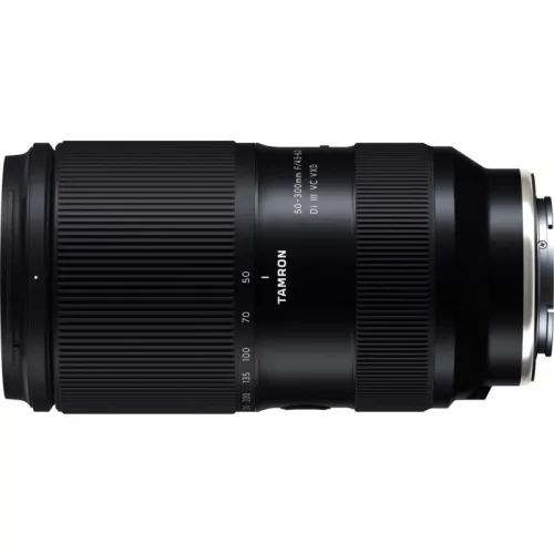 Tamron 50-300mm f/4.5-6.3 Di III VC VXD objektív (Sony E)