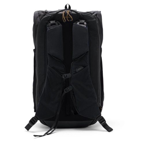 PEAK DESIGN Outdoor Backpack 25L - Fekete
