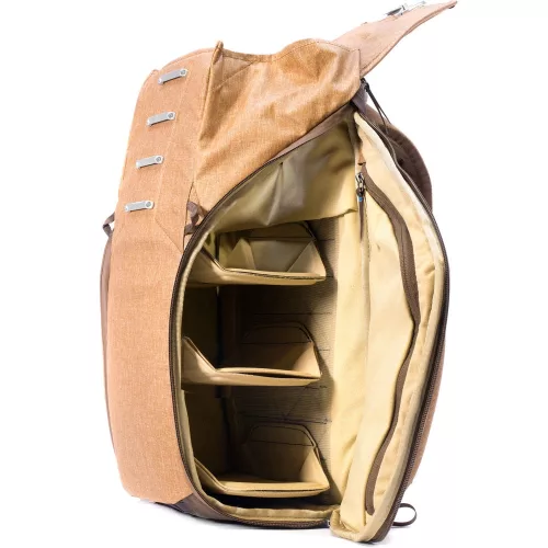 PEAK DESIGN Everyday Backpack 20L - Világos Barna fotós hátizsák