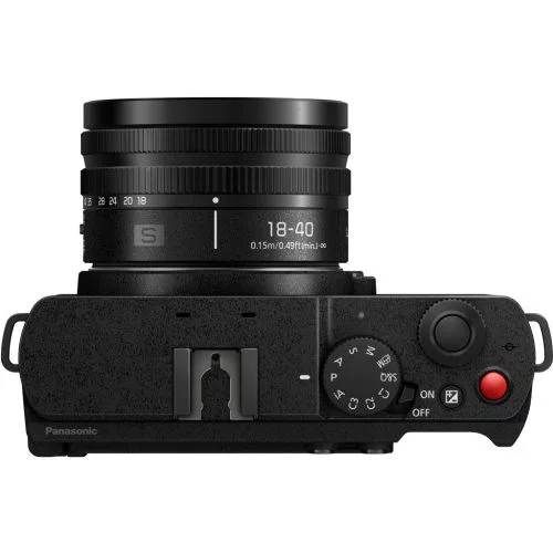 Panasonic Lumix S DC-S9 kit (18-40mm f/4.5-6.3) Jet Black (koromfekete)