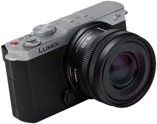 Panasonic Lumix S DC-S9 kit (18-40mm f/4.5-6.3) Black/Silver (fekete/ezüst)