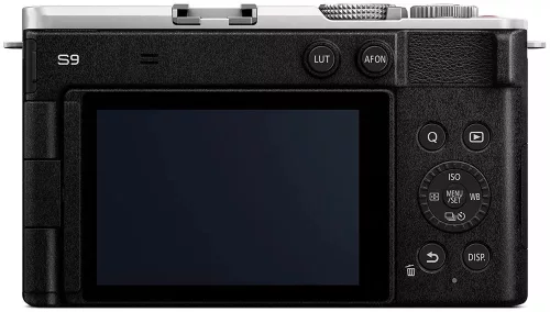 Panasonic Lumix S DC-S9 kit (18-40mm f/4.5-6.3) Black/Silver (fekete/ezüst)