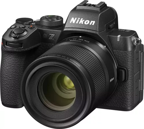 Nikon Z DX MC 35mm f/1.7