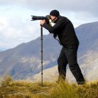 Ulanzi TB12 monopod, 155cm max magasság, 5kg teherbírás, 43cm összecsukott méret, 1/4" és 3/8"