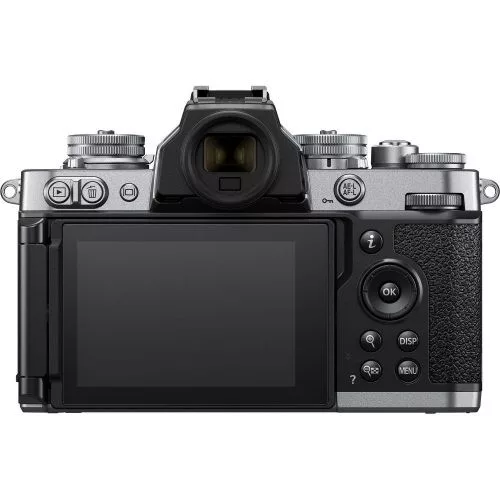 Nikon Z fc kit (Z DX 28mm f/2.8 SE)