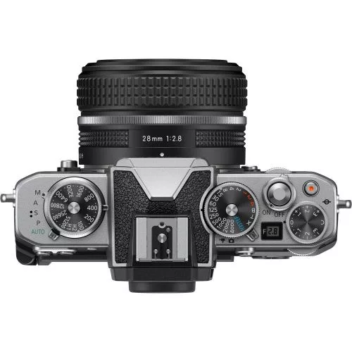 Nikon Z fc kit (Z DX 28mm f/2.8 SE)