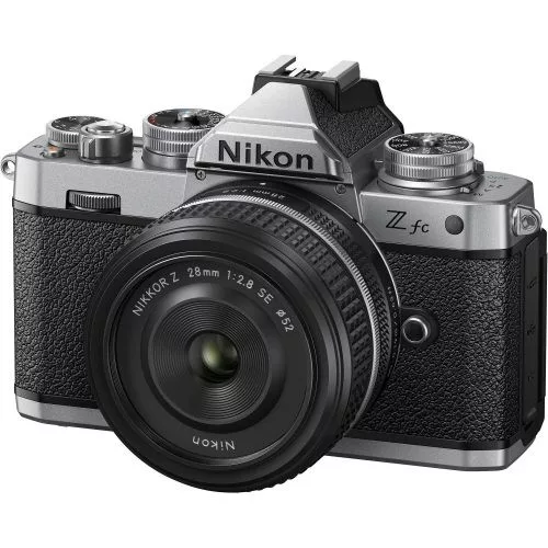 Nikon Z fc kit (Z DX 28mm f/2.8 SE)