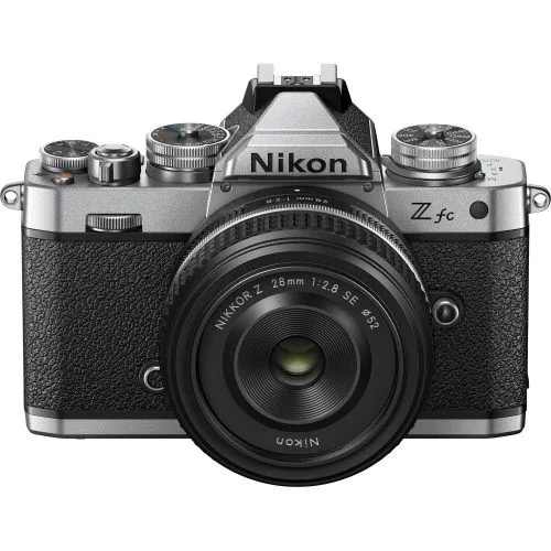 Nikon Z fc kit (Z DX 28mm f/2.8 SE)