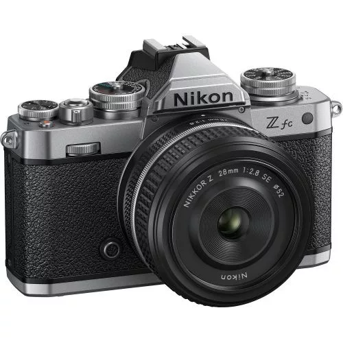 Nikon Z fc kit (Z DX 28mm f/2.8 SE)