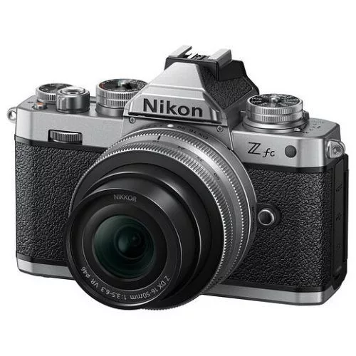 Nikon Z fc kit (Z DX 16-50mm f/3.5-6.3 VR, Z DX 50-250mm f/4.5-6.3 VR)