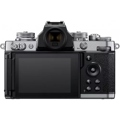 Nikon Z fc kit (Z DX 18-140mm f/3.5-6.3 VR)